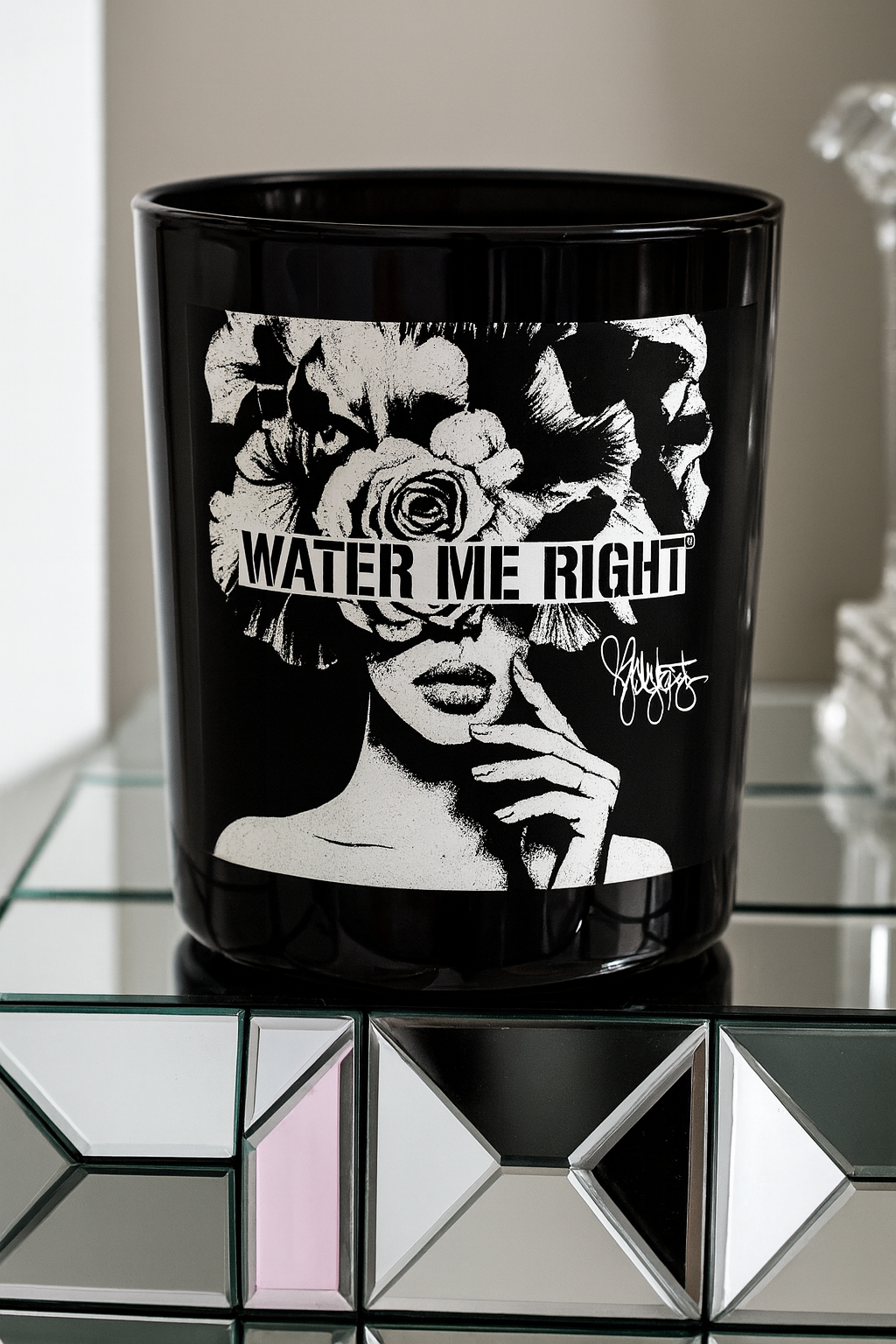 Water Me Right® The Delusional Bloom Candle